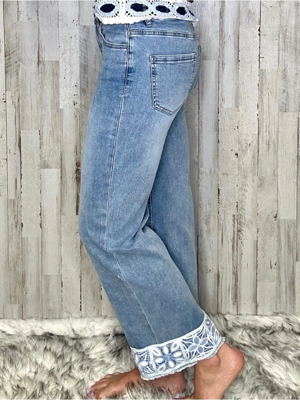 CAROLINA CROCHET
CUFF JEAN- NWT